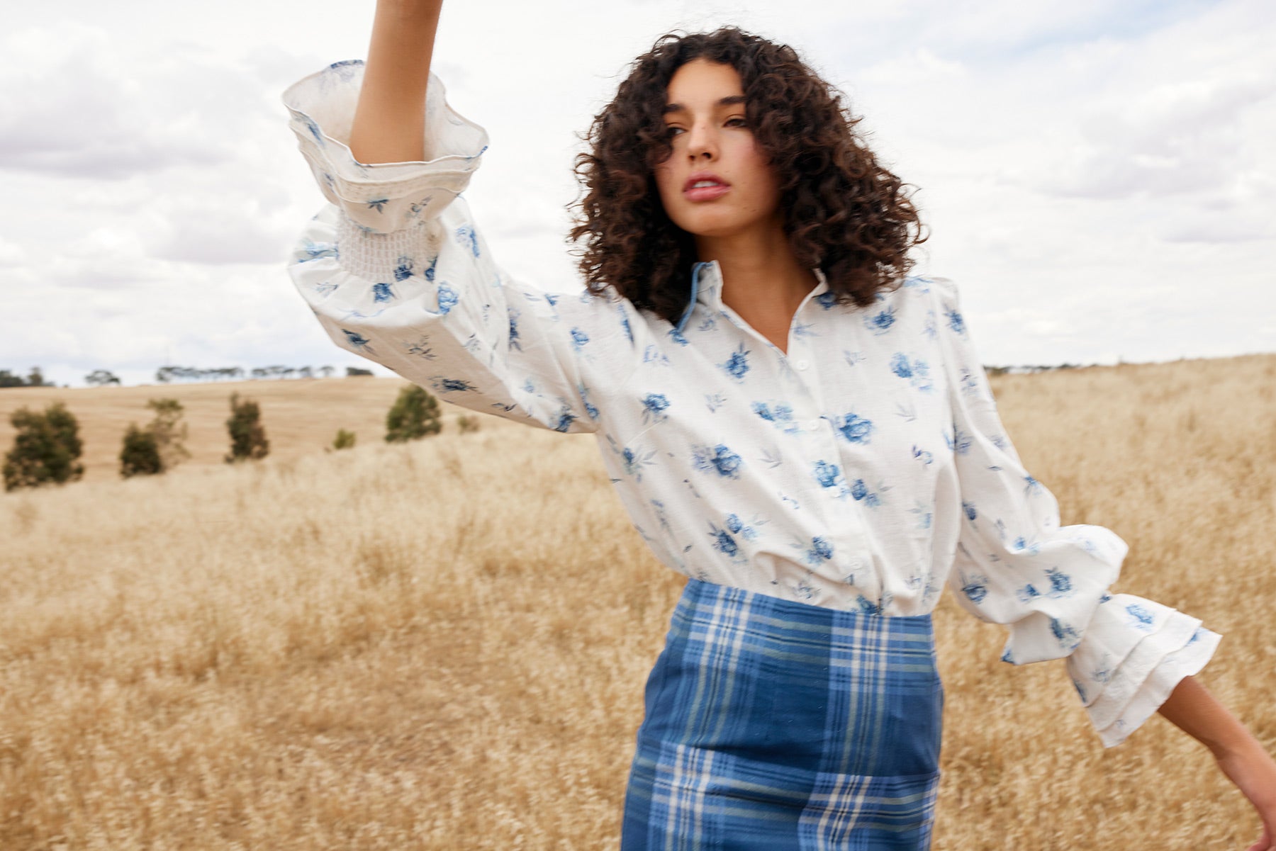 AS22504_LUCINDA_BLOUSE_CERULEAN_PEONY3_1.jpg