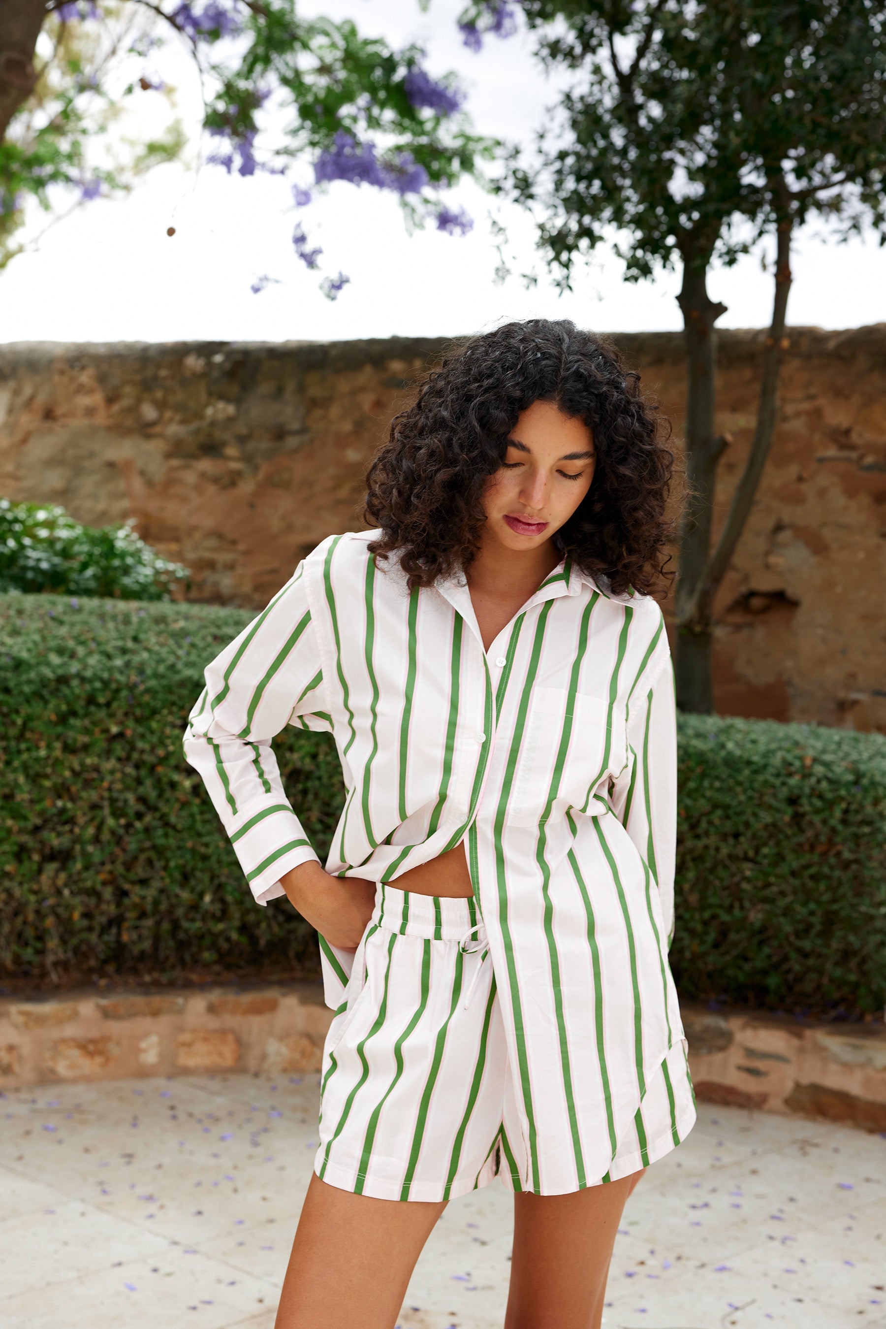 HARVEY SHORT IN MULTI ANTIQUE STRIPE