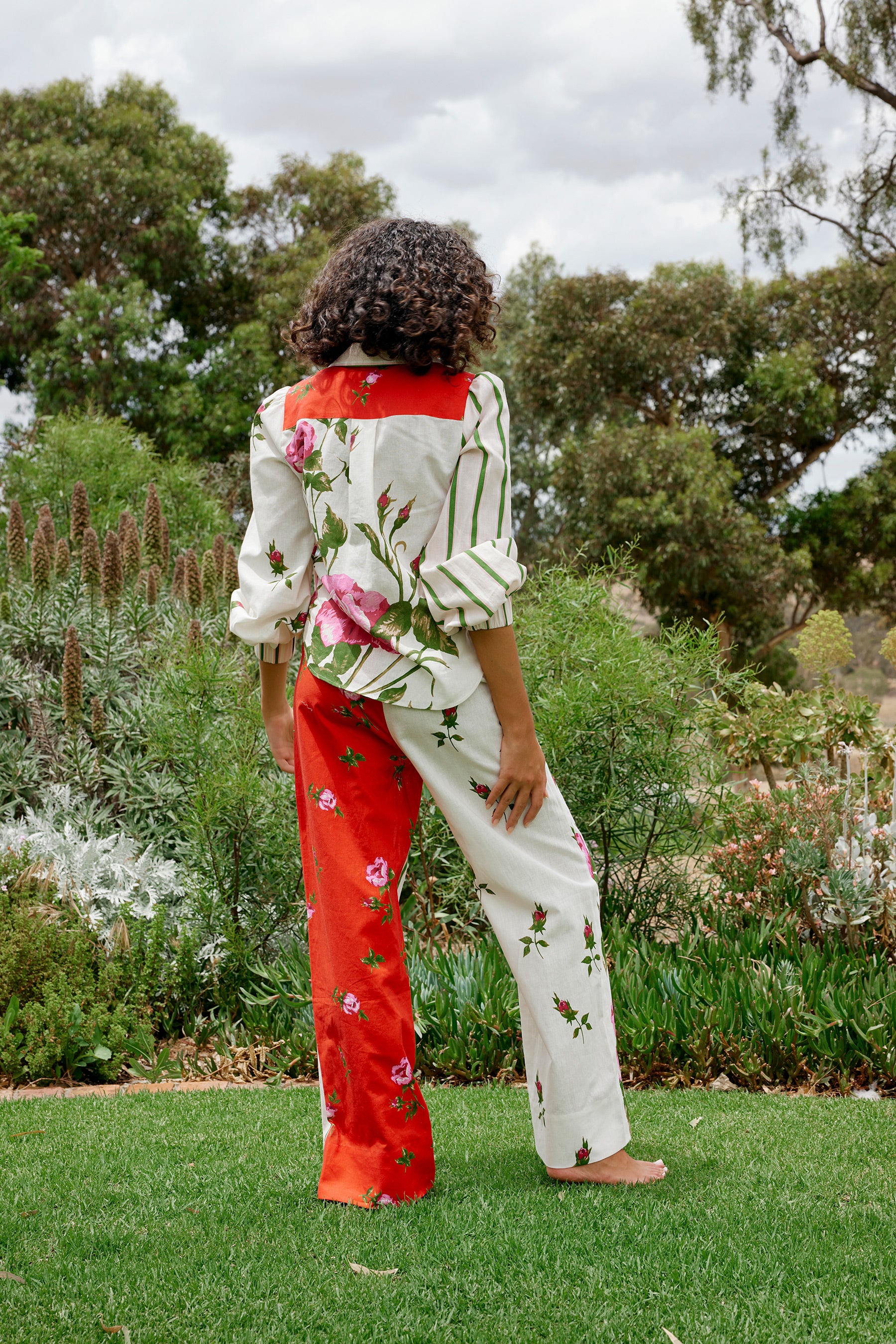 JOE PANT IN RUBY ANTIQUE ROSE