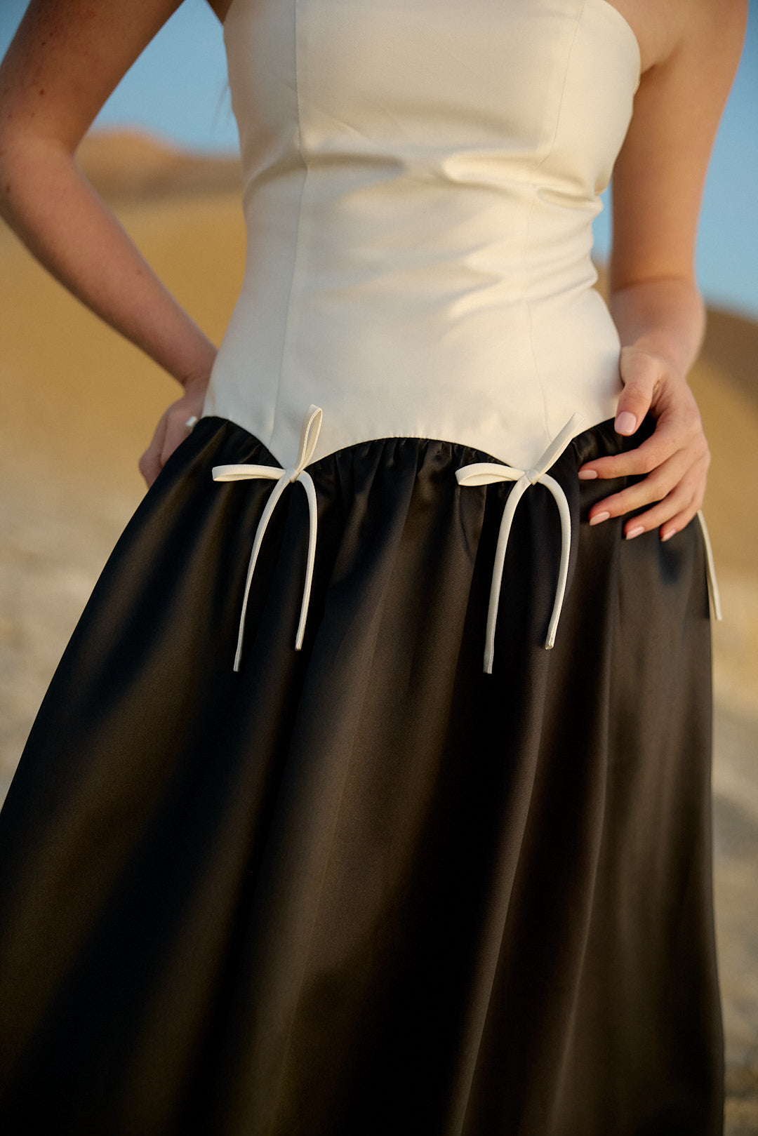 MARGUERITE GOWN NERO ANTIQUE