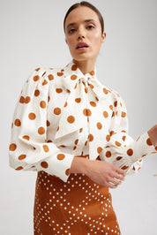 NOLA SHIRT IN MILK/CIGAR DOT