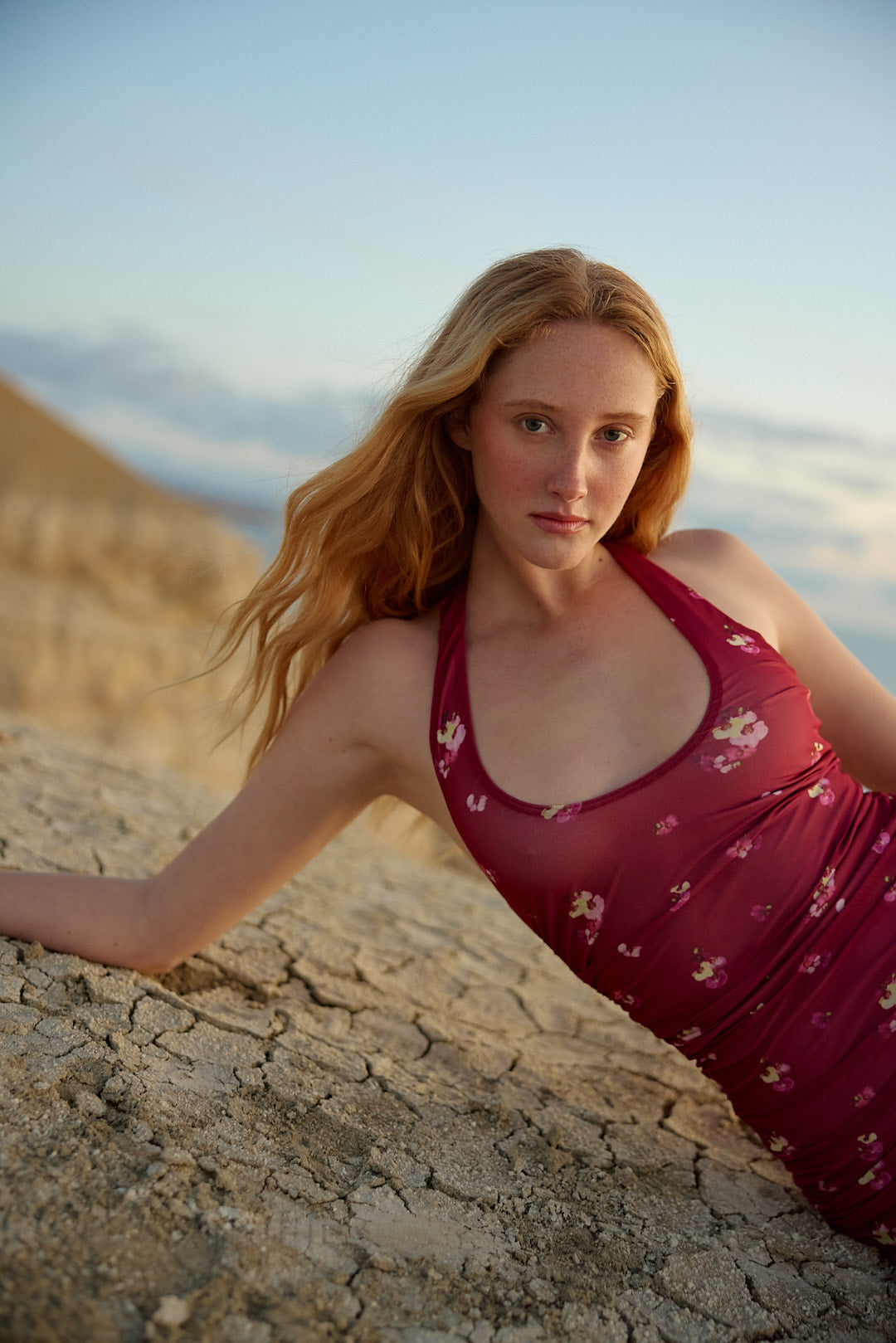 SEDERIA MESH DRESS REDCURRANT PHALAE