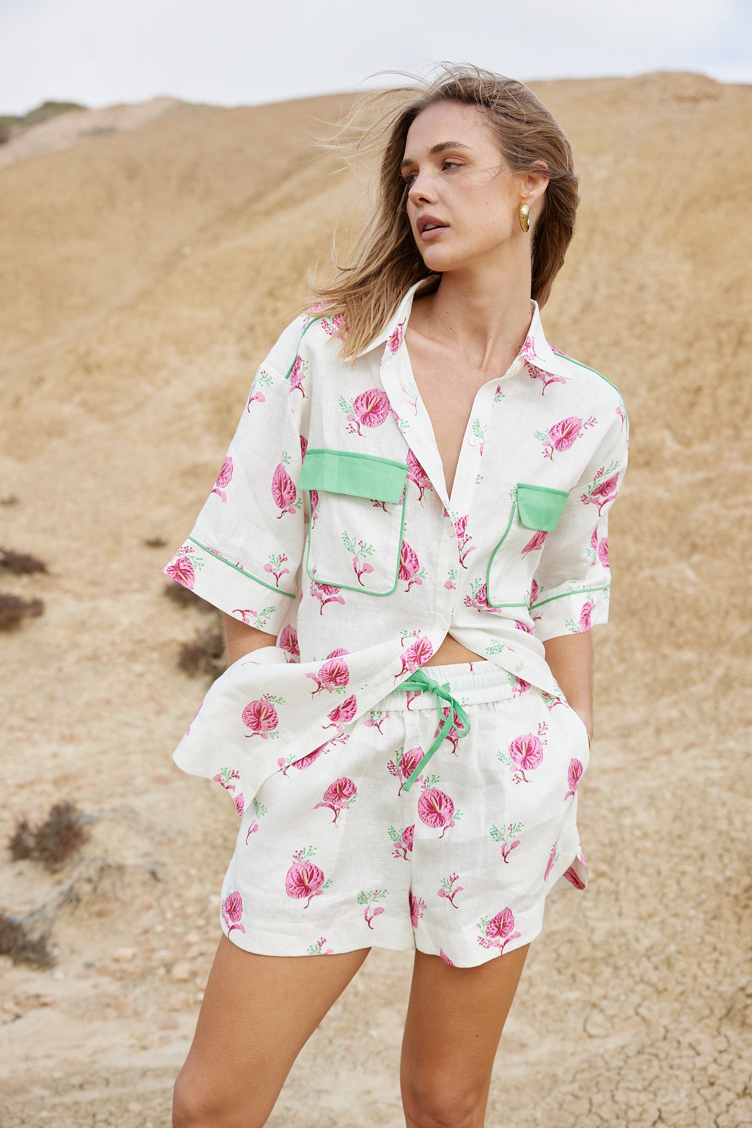 REMY LINEN SHIRT IN ANTIQUE/ARISA
