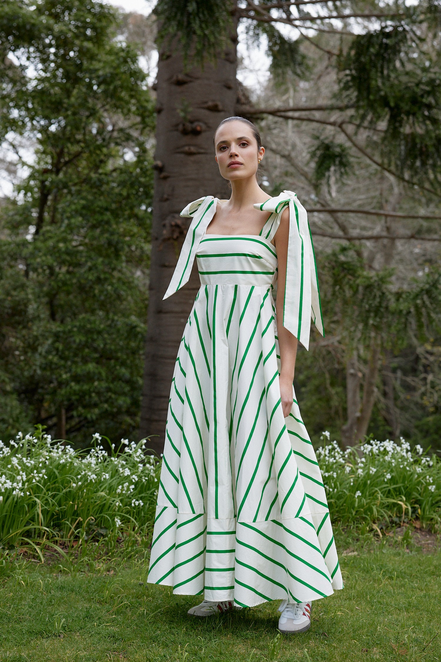 THE PIPPA DRESS IN MANTIS/ANTIQUE STRIPE