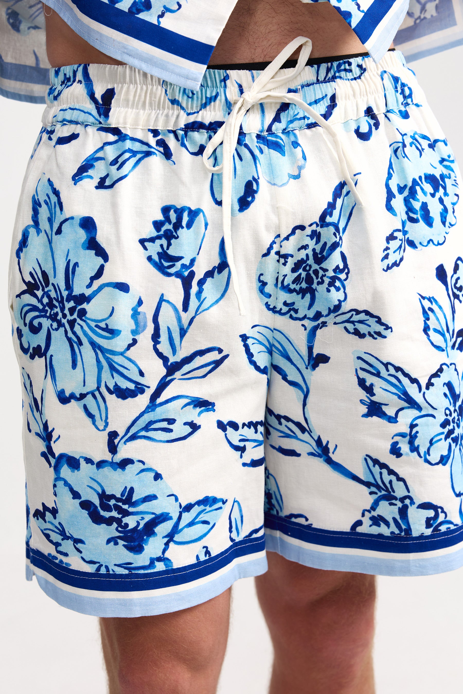 SCOTTIE SHORT ANTIQUE PEONY
