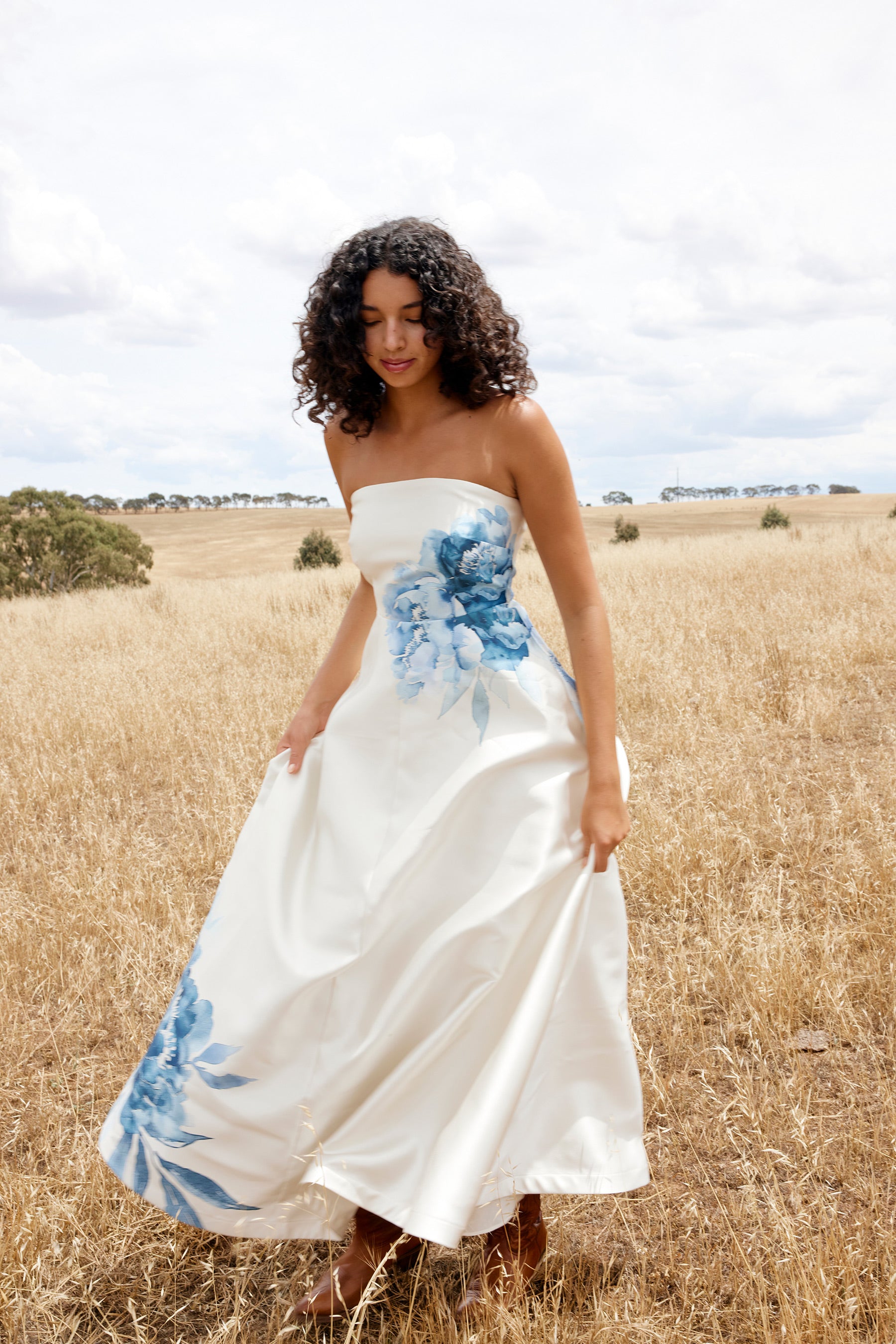 AS22505_AUDREY_GOWN_ANTIQUE_CERULEAN_PEONY17.jpg