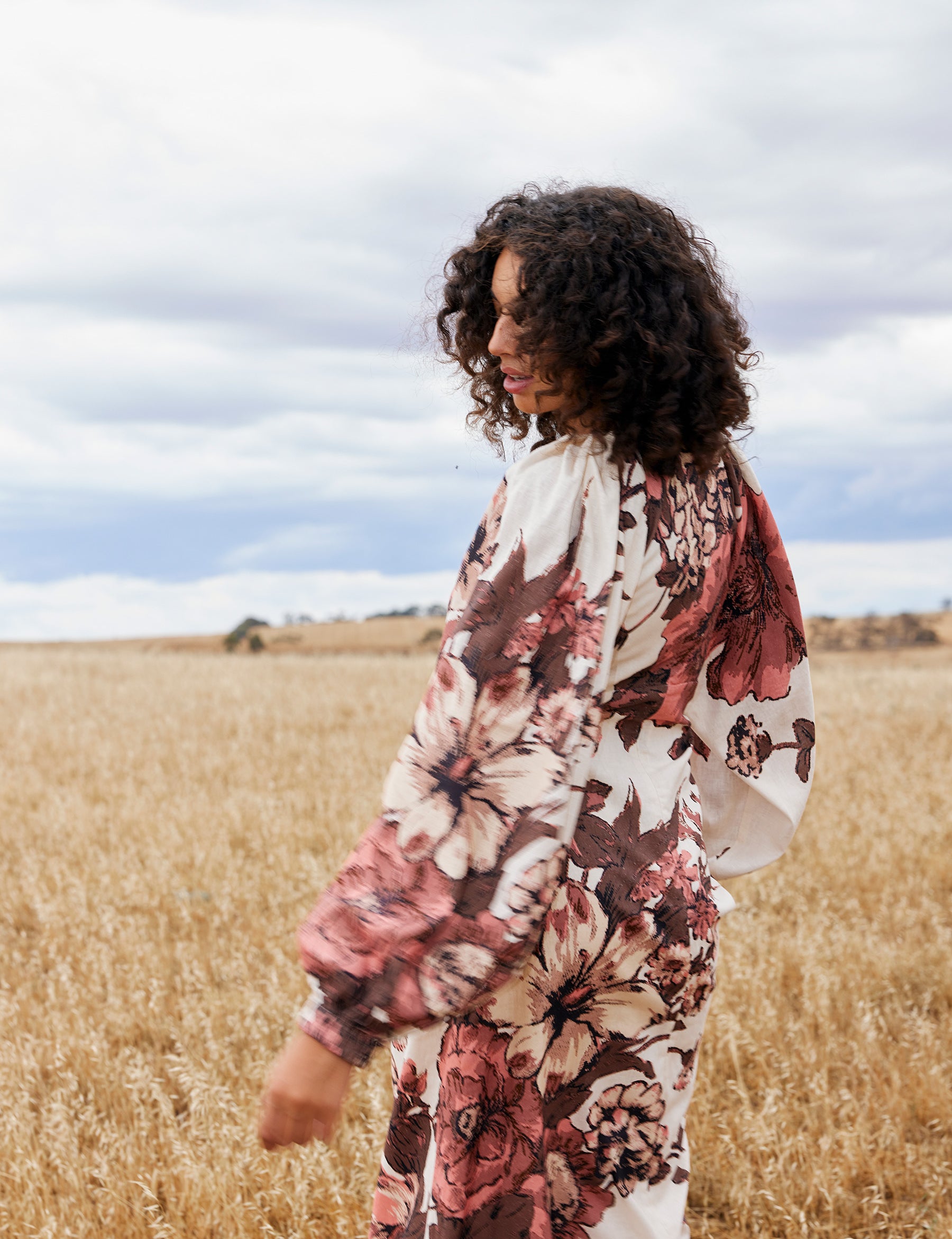 AS22560VINCEDRESSVINTAGEROSE9.jpg