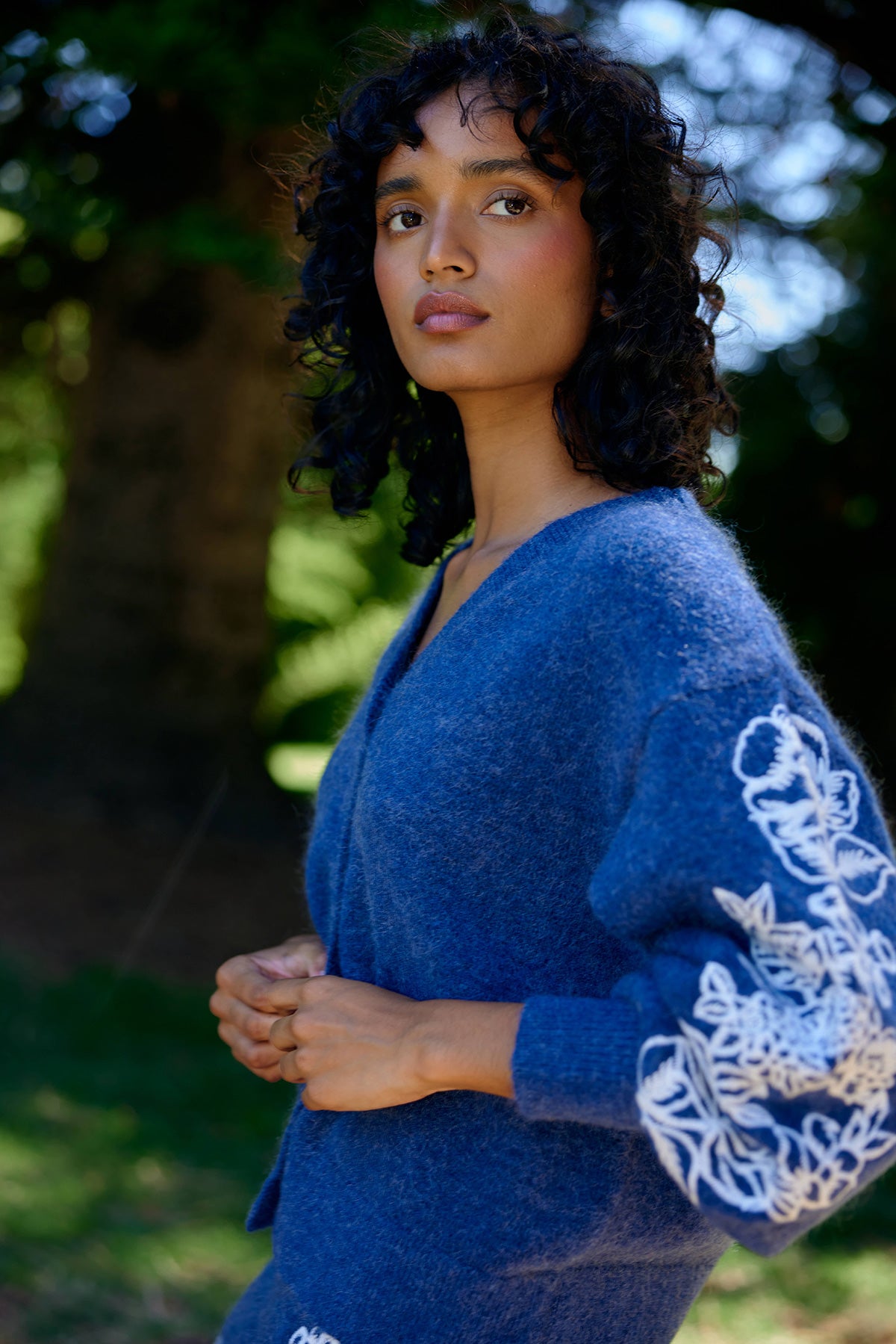 AGNES CARDI ROYAL