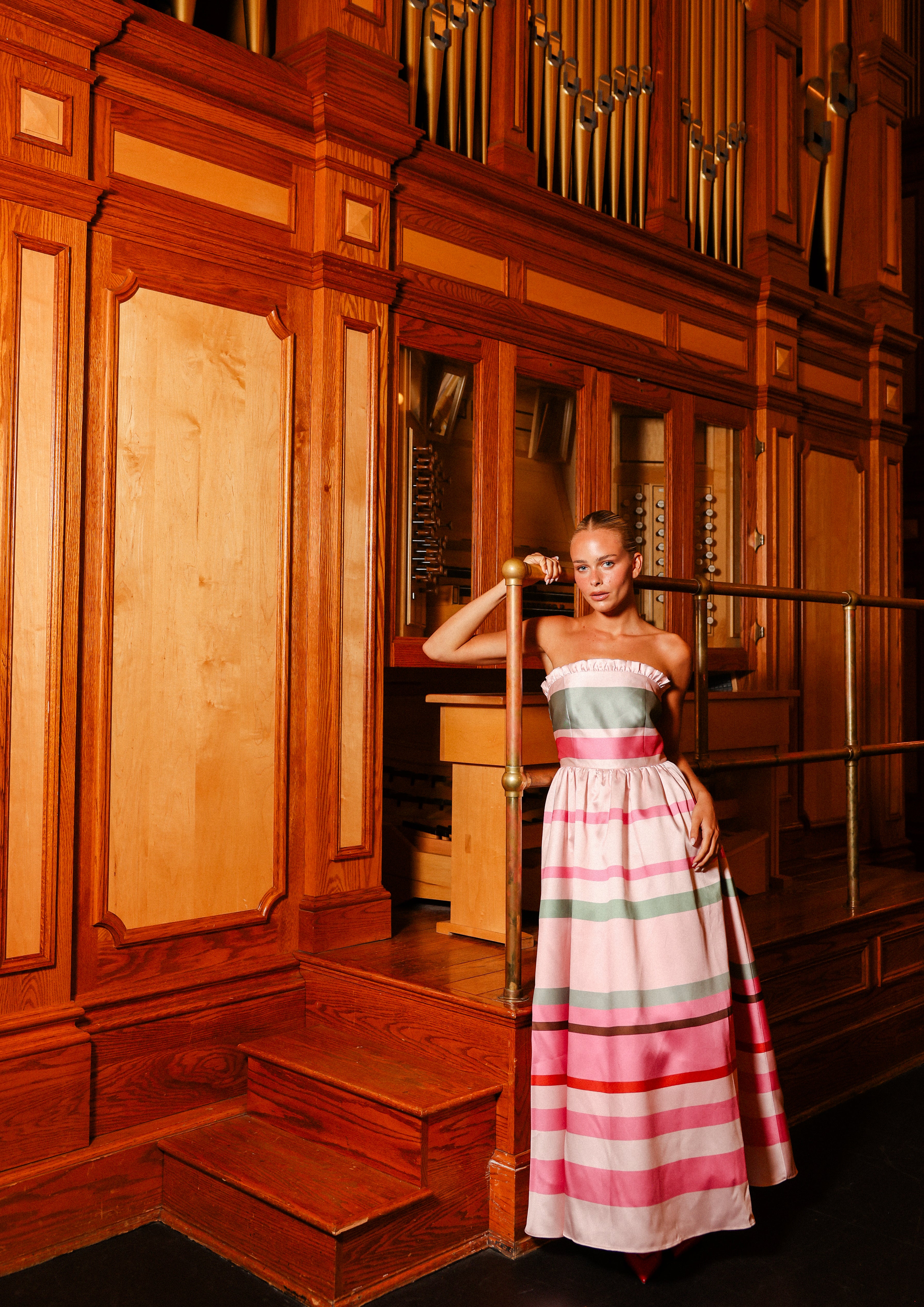 CHARLIZE GOWN RETRO STRIPE