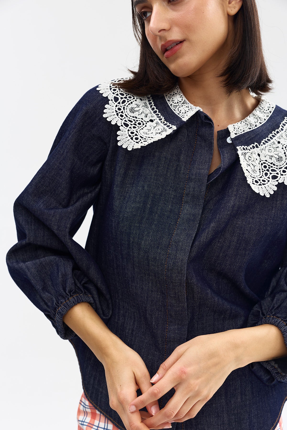 LYANA_BLOUSE_INDIGO_DENIM_LACE_3.jpg