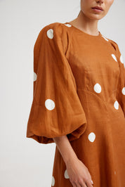 VINCE DRESS – CIGAR/MILK DOT